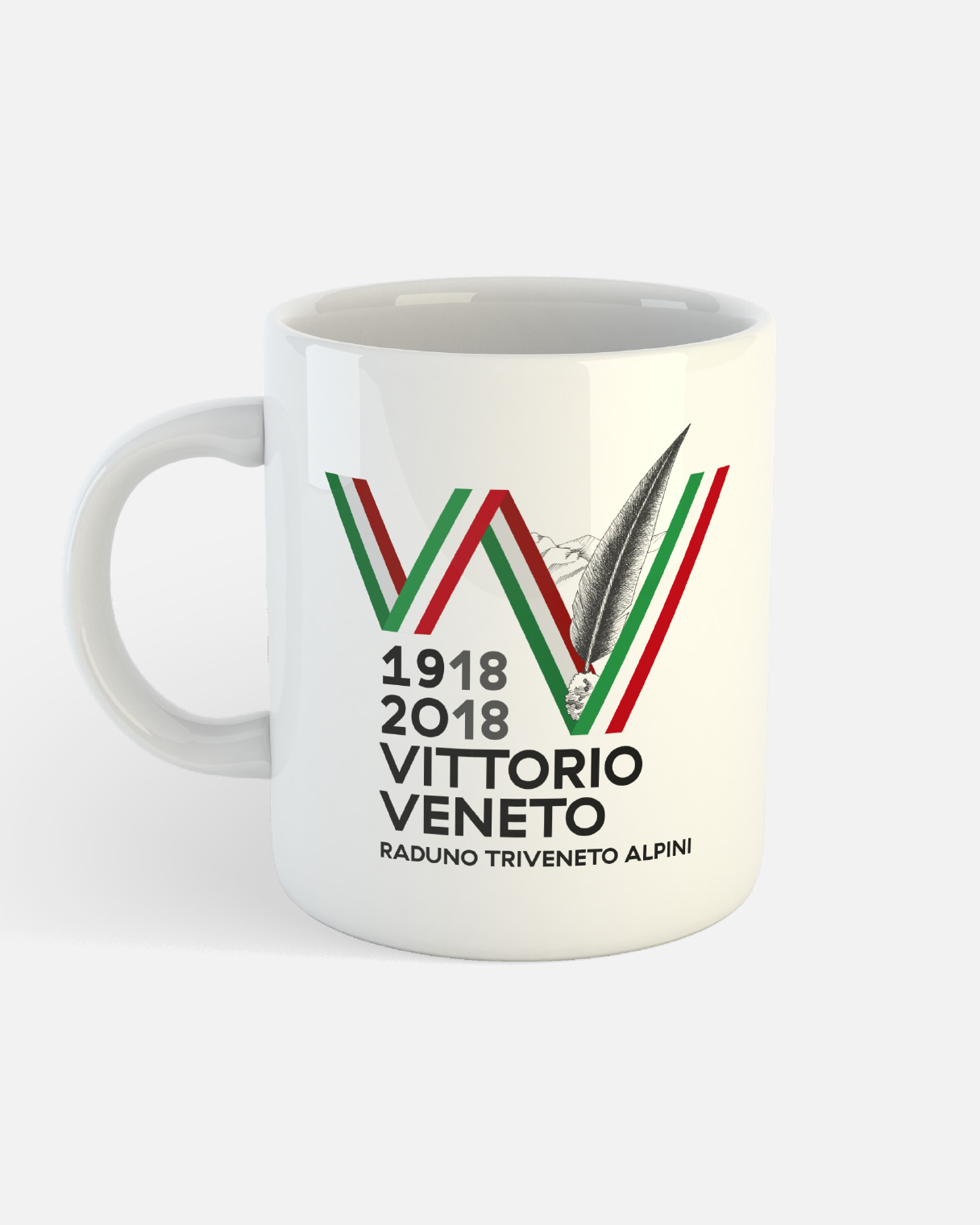 Progettazione grafica tazza Raduno Triveneto Alpini | Kora Comunicazione